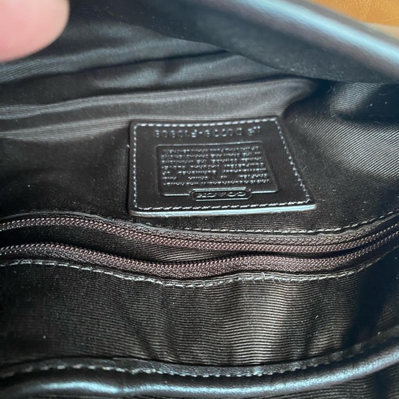 Coach Soho Shoulder Bag Burnish Tan & Brown 2 Tone Leather F10910 Vtg - Picture 14 of 16